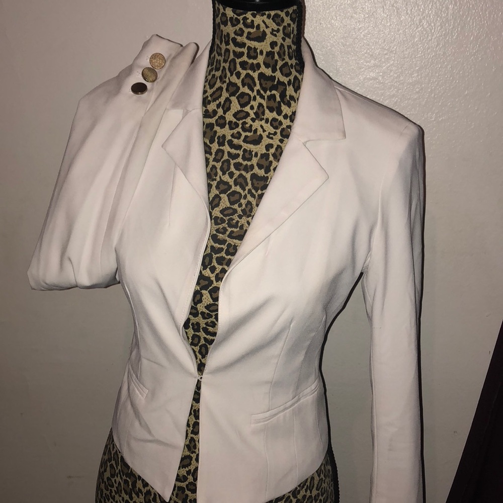 White guess blazer